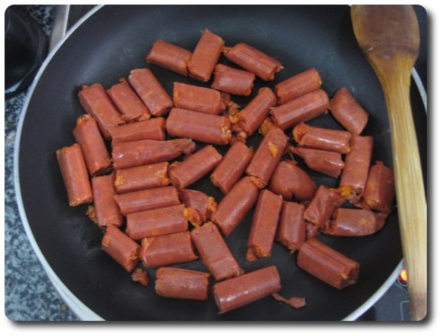 Las colocamos en una sartén amplia con fuego al máximo.