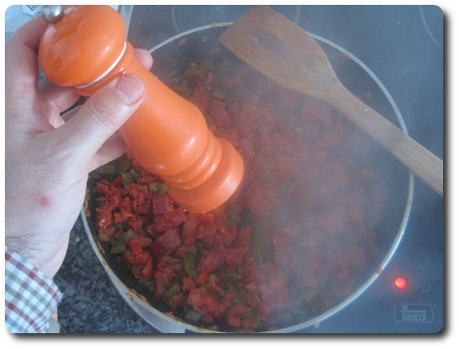 Lo salpimentamos a gusto.