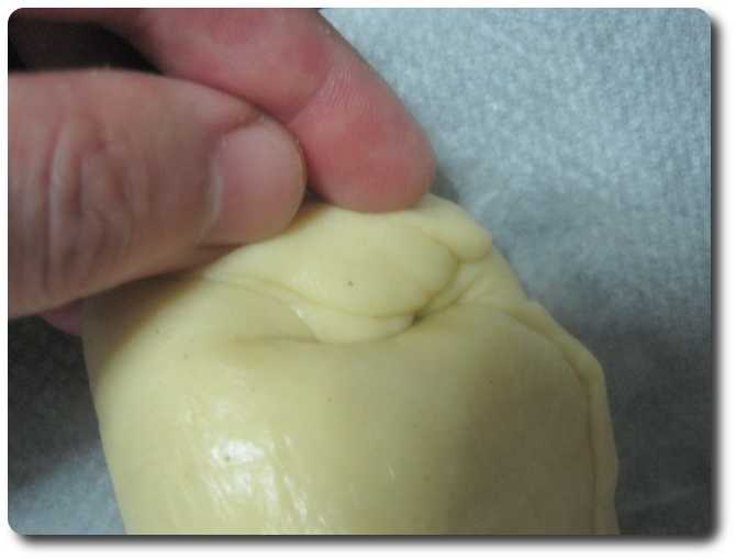 Cerramos las cabezas también.