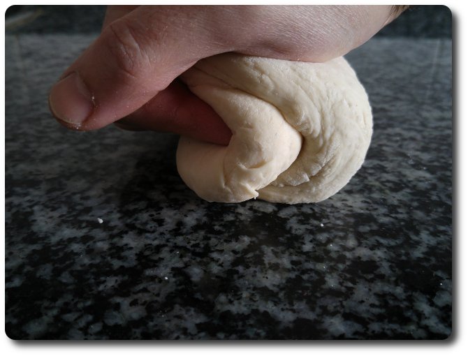 02-recetasbellas-pizza-tres-chocolates-platano-02abr2016