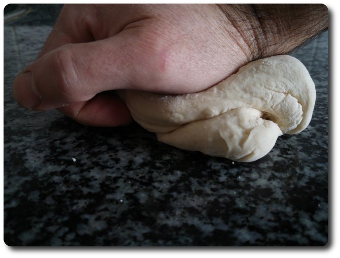 03-recetasbellas-pizza-tres-chocolates-platano-02abr2016