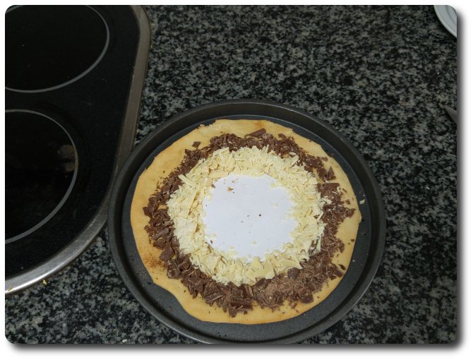 24-recetasbellas-pizza-tres-chocolates-platano-02abr2016