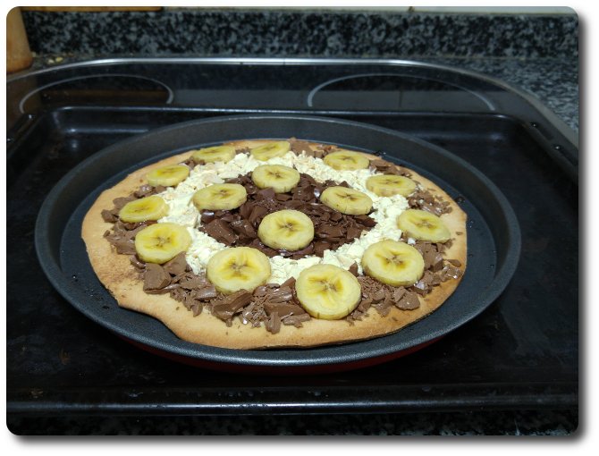 28-recetasbellas-pizza-tres-chocolates-platano-02abr2016